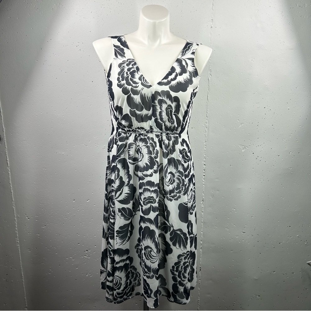 Ann Taylor Navy Blue & White Floral Sleeveless Dress 6